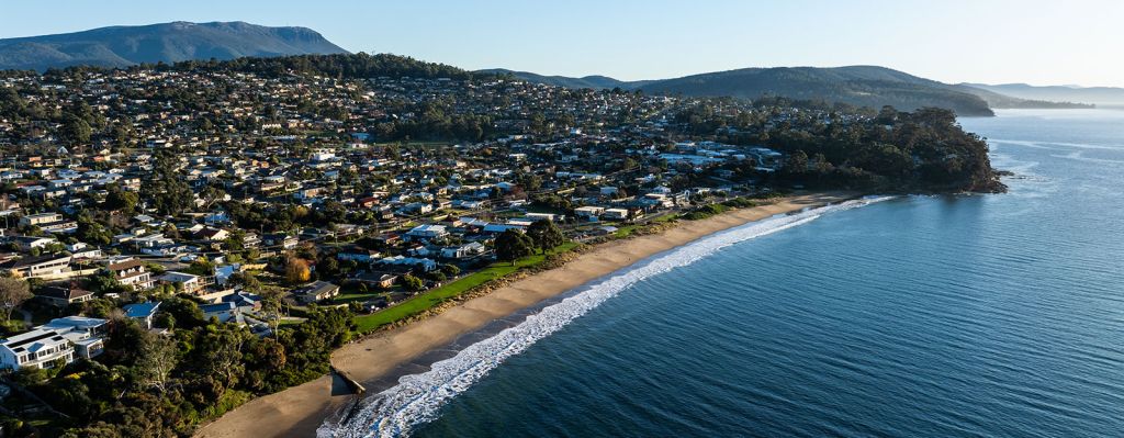 Huntingfield combines modern living with natural beauty, offering convenience and tranquillity, ideal for families, downsizers, and first-home buyers alike.  Read more